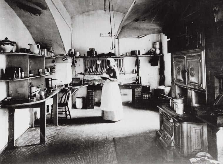 Cook in White House kitchen 1890