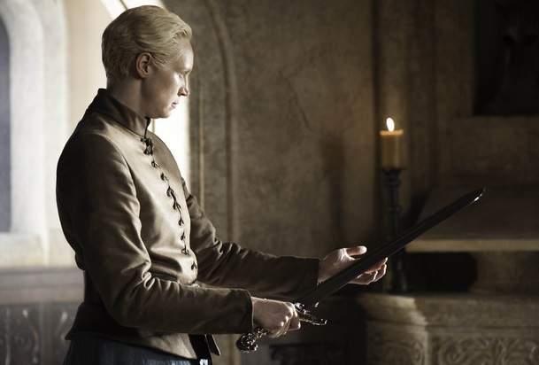 Brienne of Tarth holding Oathkeeper on Game of Thrones Brienne of Tarth holding Oathkeeper on Game of Thrones