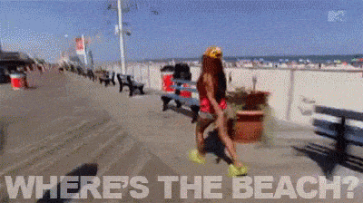 Snooki on the boardwalk on Jersey Shore Snooki on the boardwalk on Jersey Shore