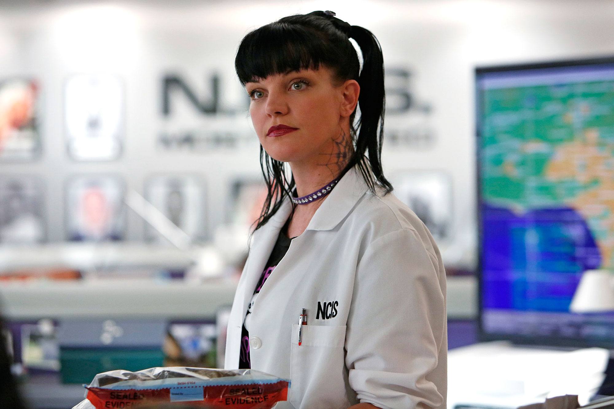 LOS ANGELES - AUGUST 14: "Under the Radar" -- The NCIS team must rely on Twitter for a case involving a missing Navy Lieutenant, on NCIS, Tuesday, Oct. 8 (8:00-9:00 PM, ET/PT) on the CBS Television Network. Pictured: Pauley Perrette. (Photo by Cliff Lipson/CBS via Getty Images)