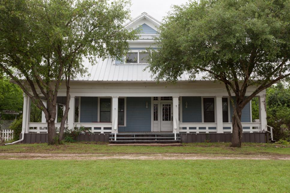 1880s farmhous fixer upper