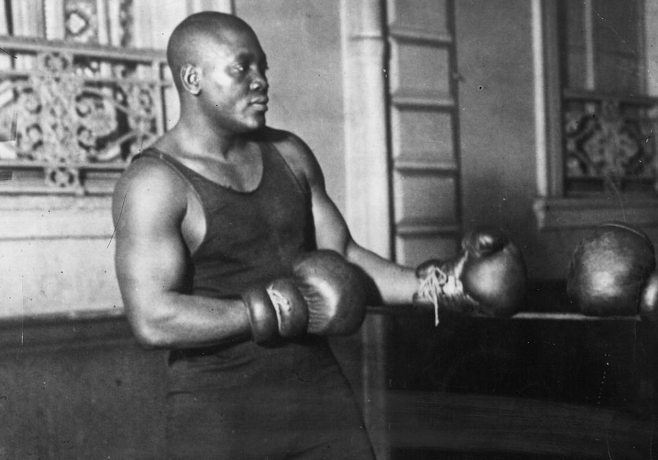 American heavyweight boxer Jack Johnson