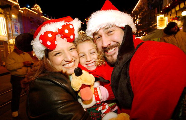 Joey Fatone poses with wife Kelly and daughter Briahna 