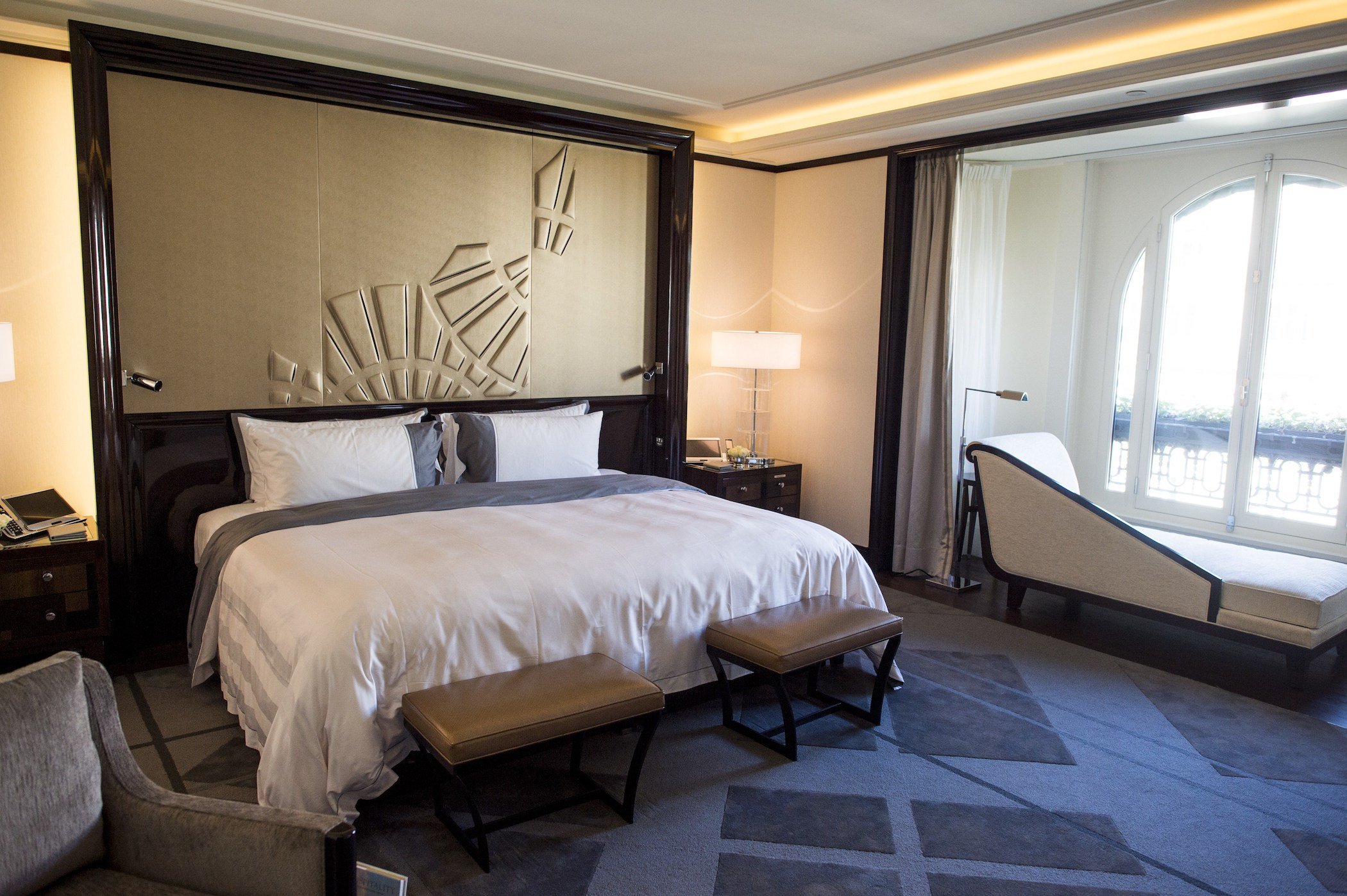 Luxury hotel suite