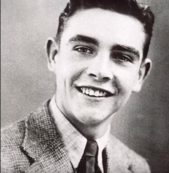 Actor Sean Connery before he was famous