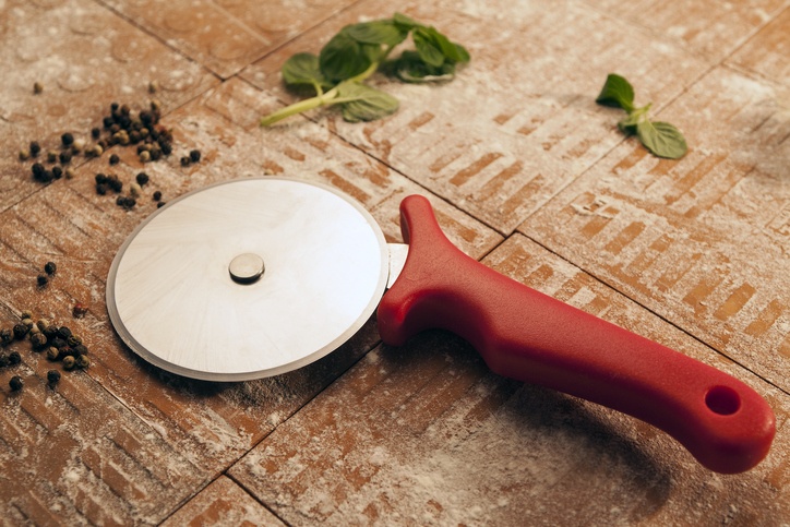 Pizza cutter