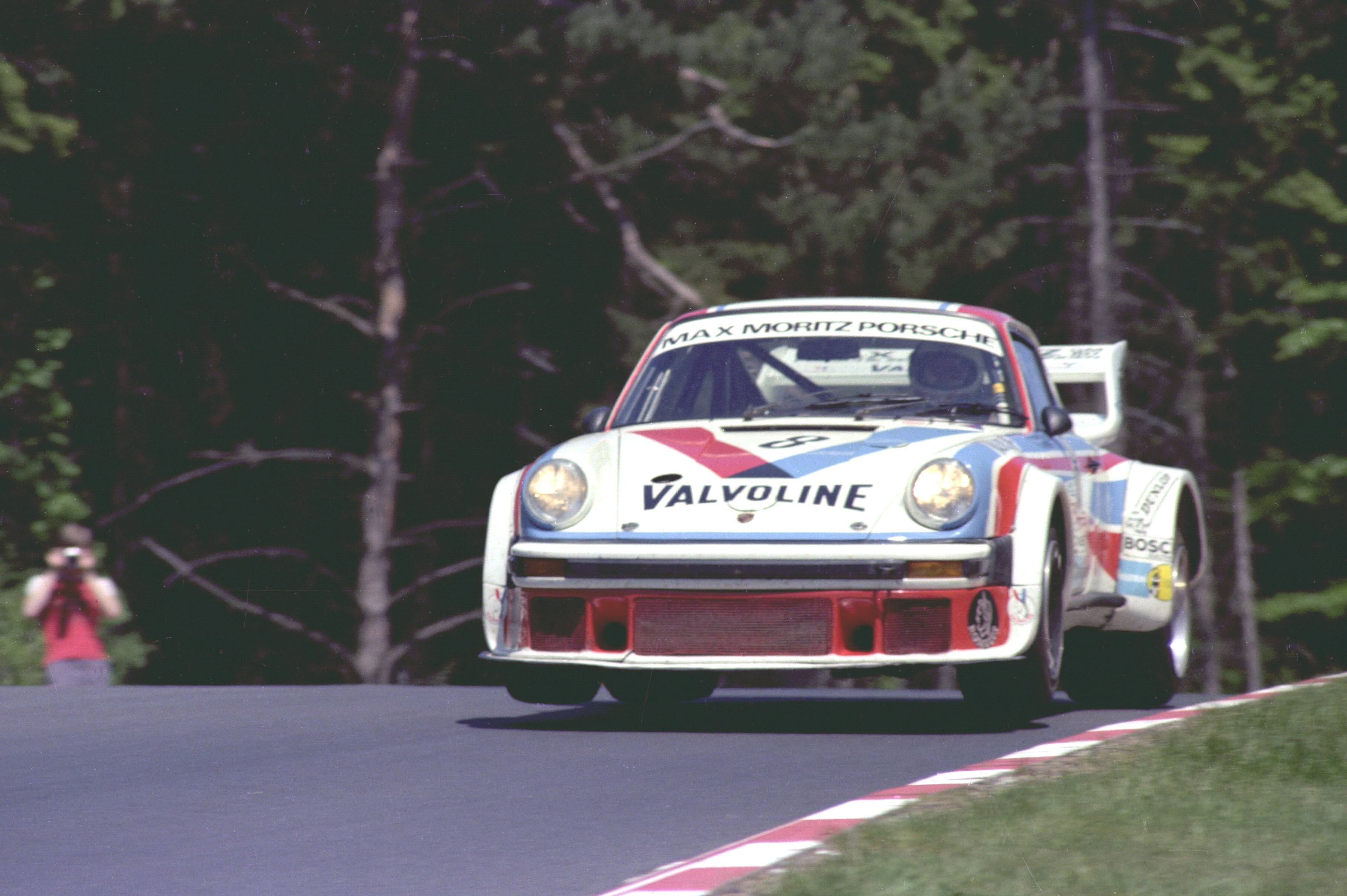 A Porsche 934/5 Porsche Werkfoto