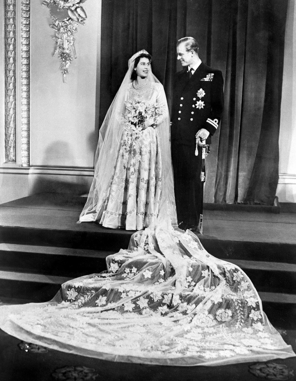 Princess Elizabeth of England and Philip The Duke of Edinburgh pose on their wedding day