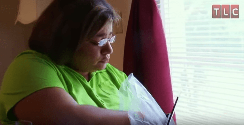 Woman who eats husband's ashes Woman who eats husband's ashes