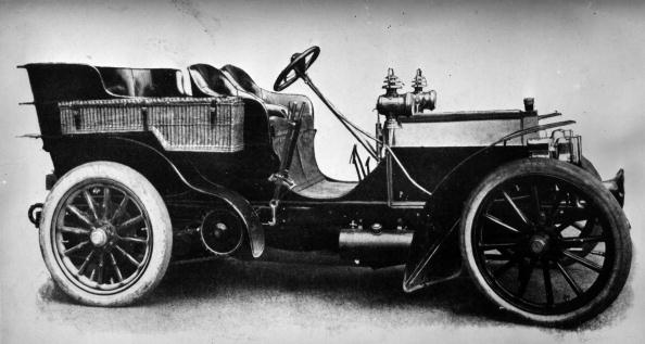 1894: 35-40 HP Daimler Mercedes convertible car
