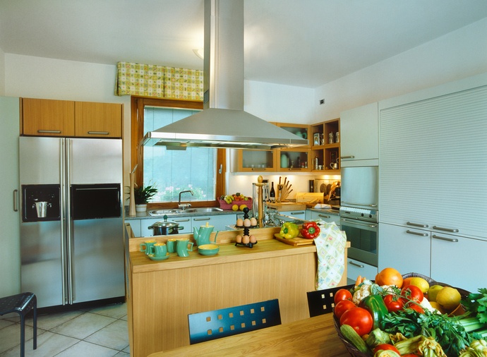 90s kitchen