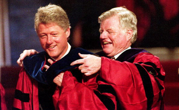 Bill Clinton receives an honorary degree