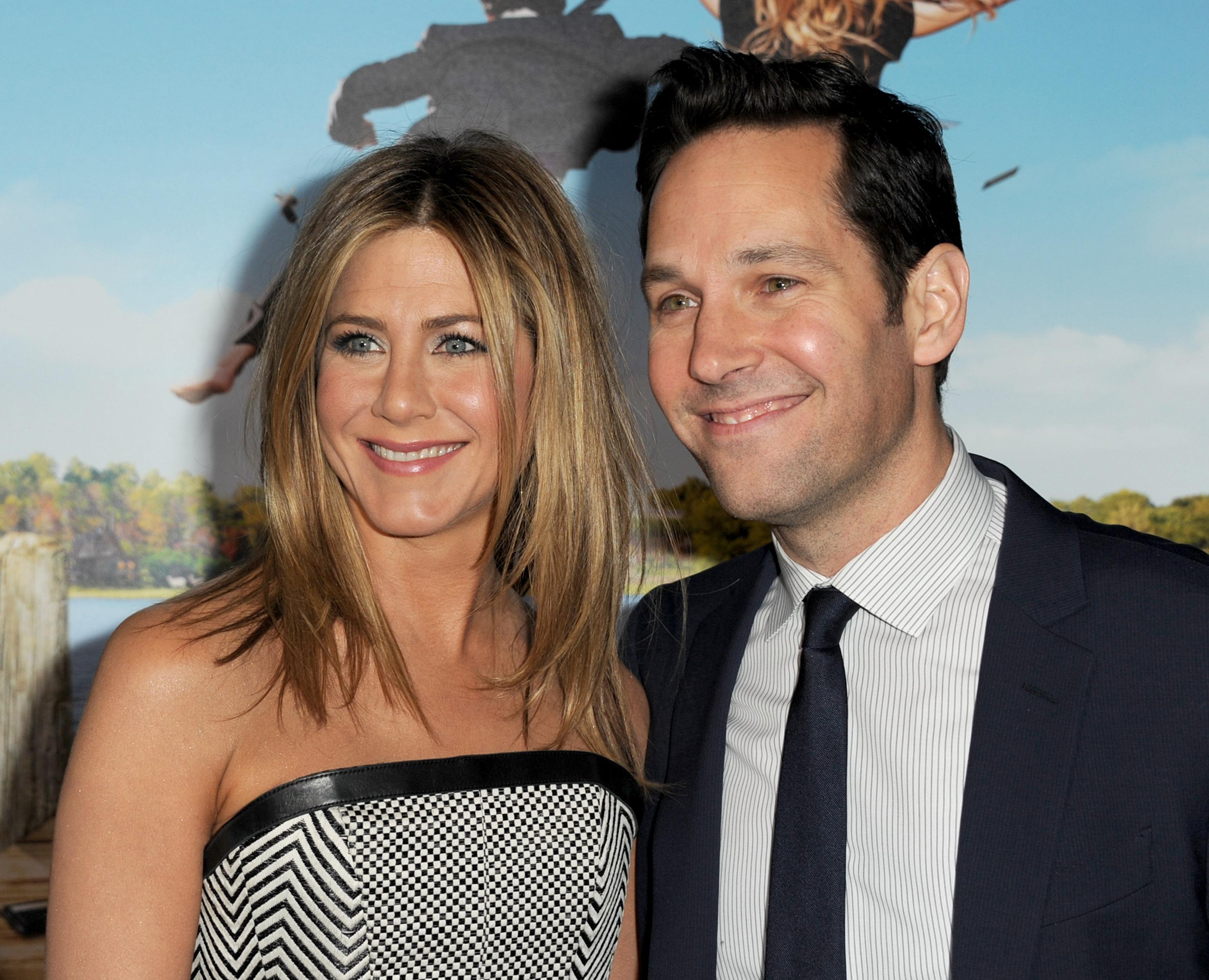 Who is jennifer aniston dating in 2018