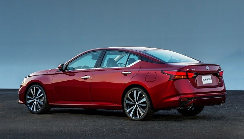 2019_Nissan_Altima_Photo_05.jpg