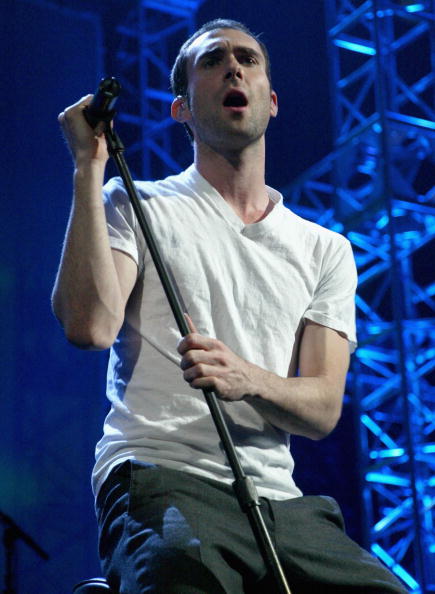 Adam Levine of Maroon 5 performs at KIIS-FM's 4th Annual Jingle Ball in 2004