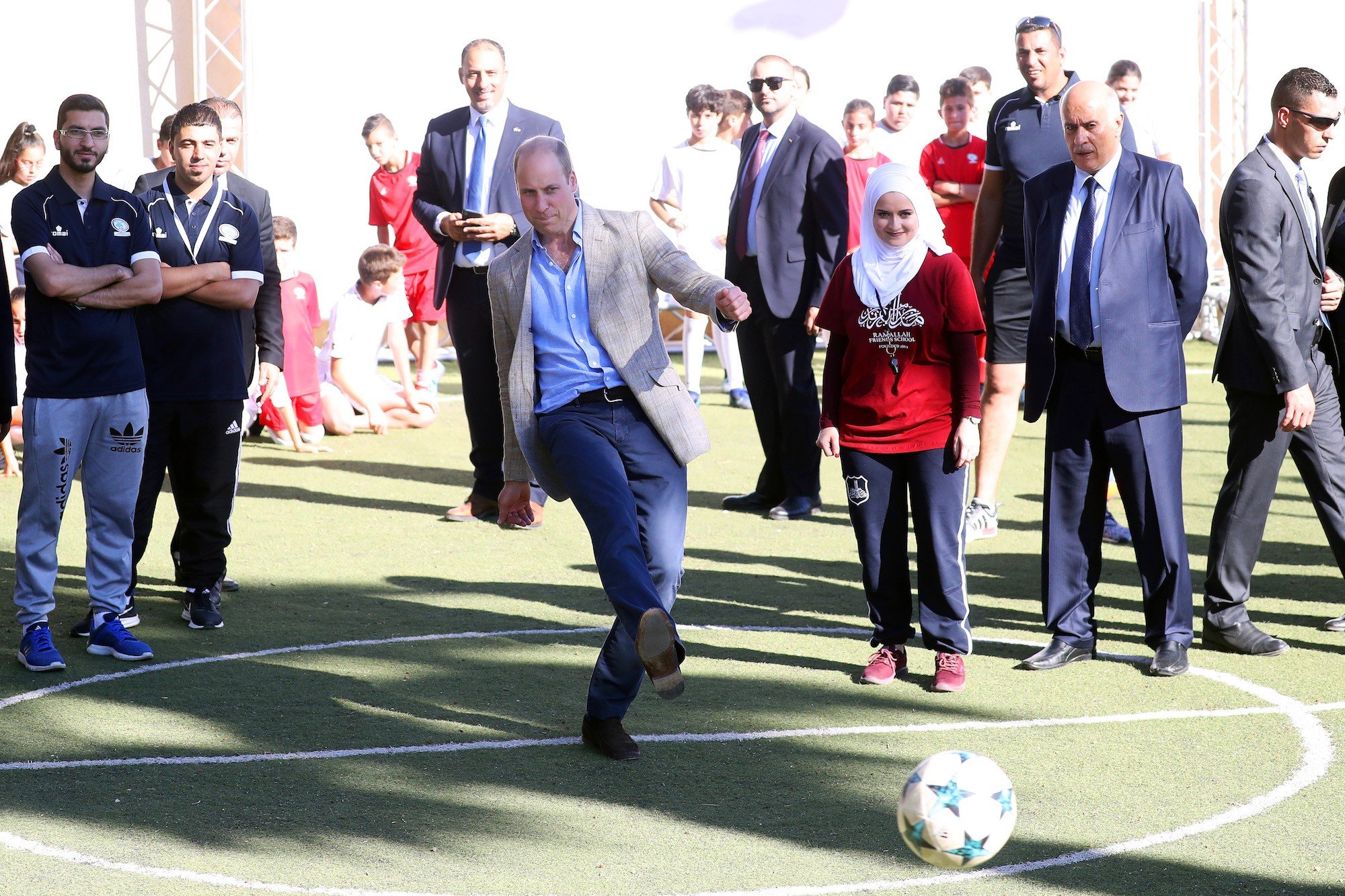 What are Prince William and Harry's favorite soccer teams Prince William soccer