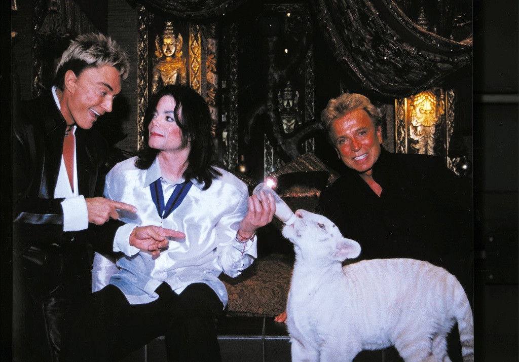 Michael Jackson with Siegfried and Roy Michael Jackson with Siegfried and Roy