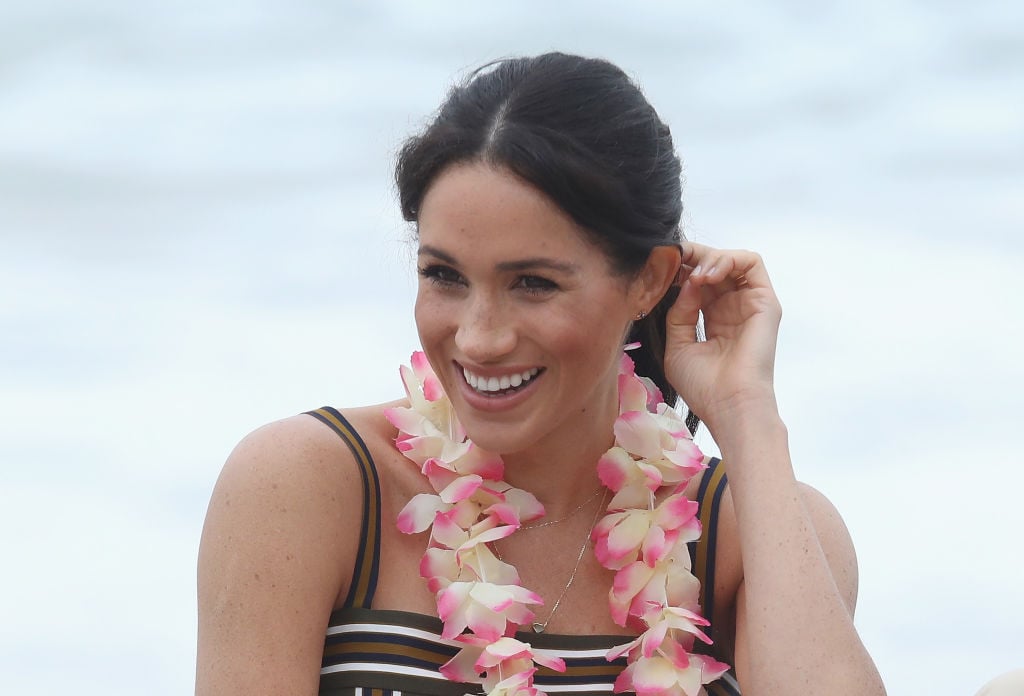How Is Meghan Markle Dealing With Her Jet Lag and Pregnancy While Traveling?