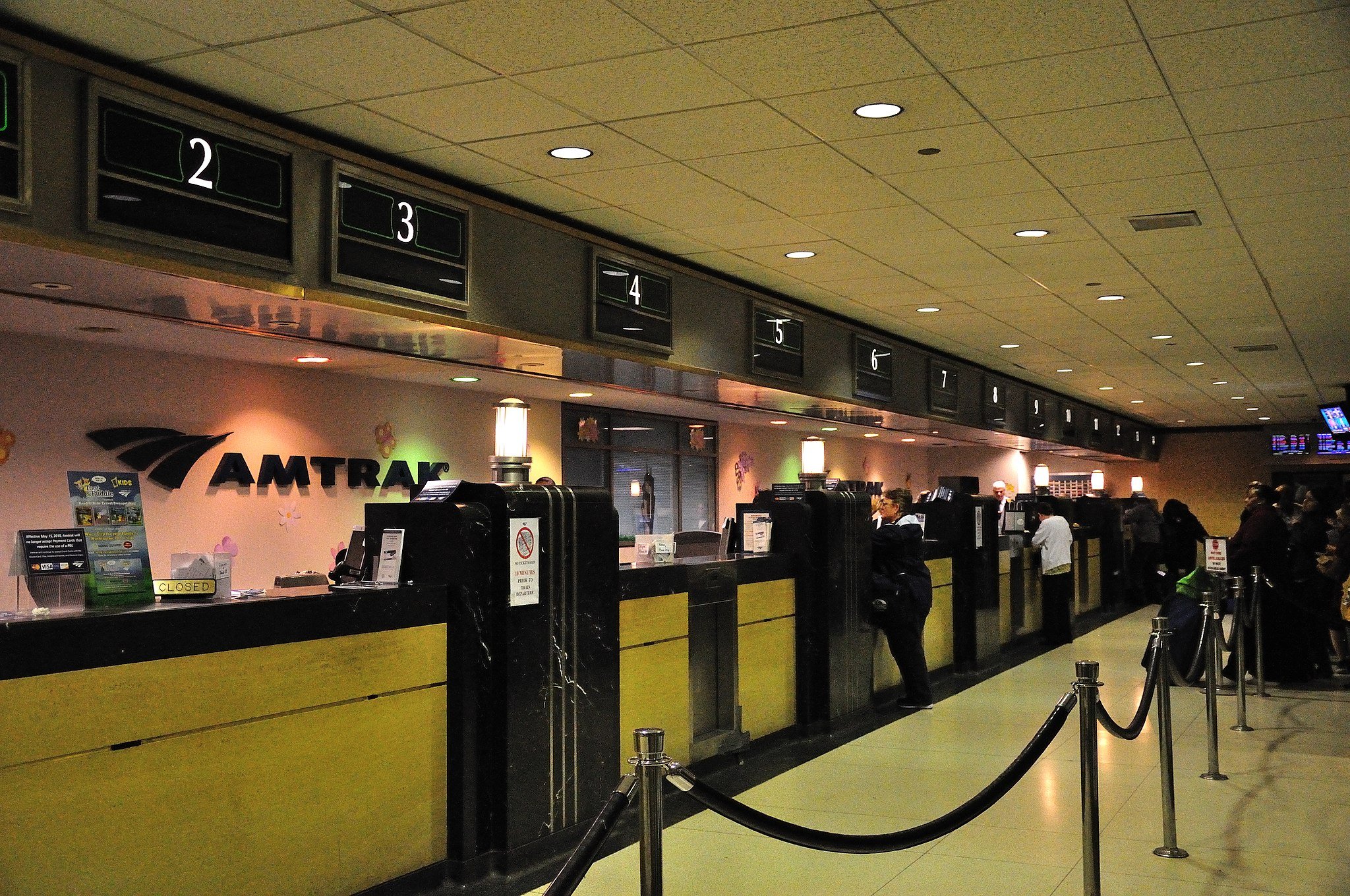 Ugliest train stations-Chicago Union Station