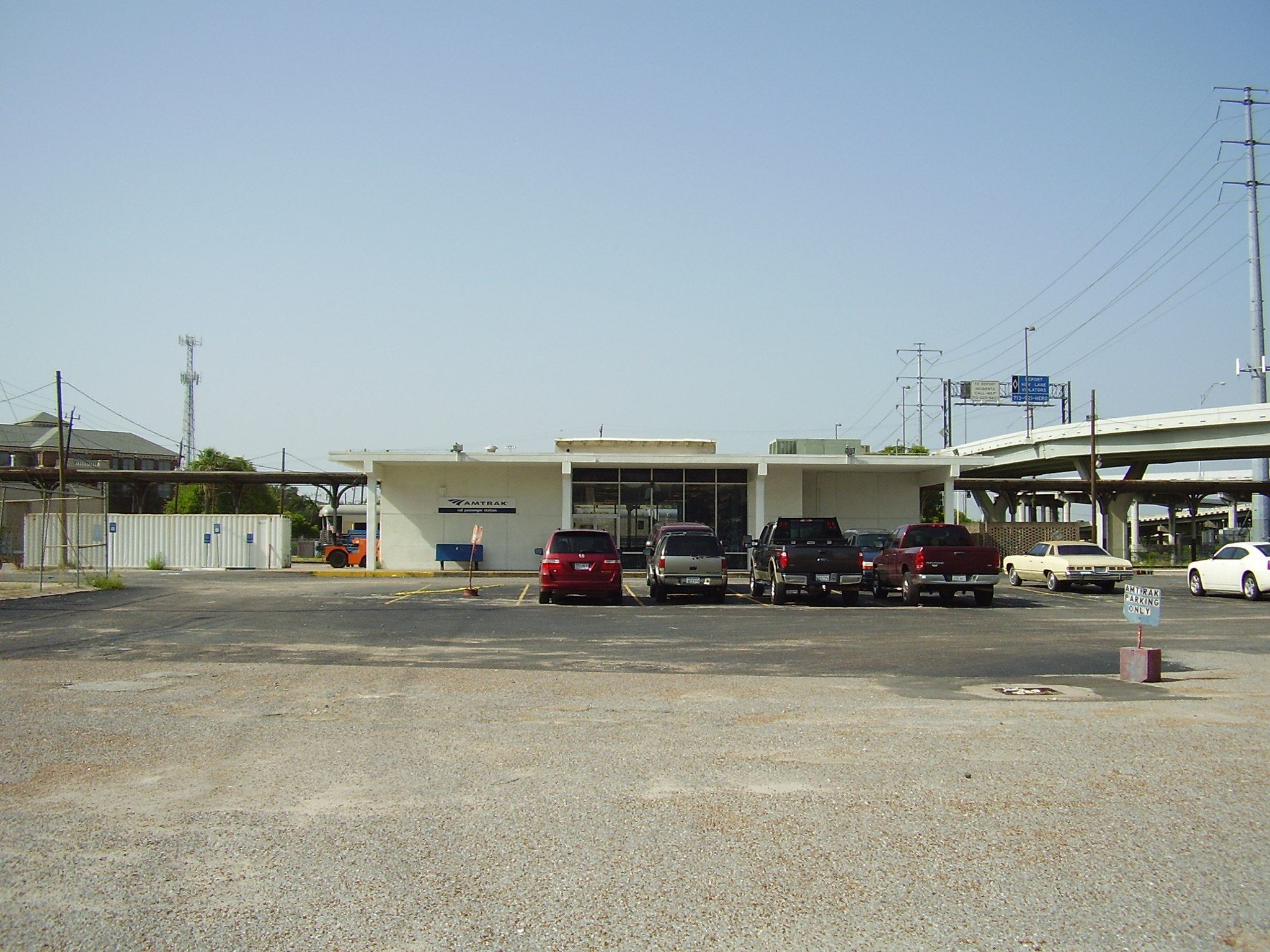 Ugliest train stations-Houston Amtrak Station