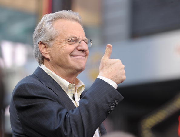 TELEVIZNÍ Moderátor Jerry Springer slaví nahrávání "The Jerry Springer Show" 20. výročí v roce 2010