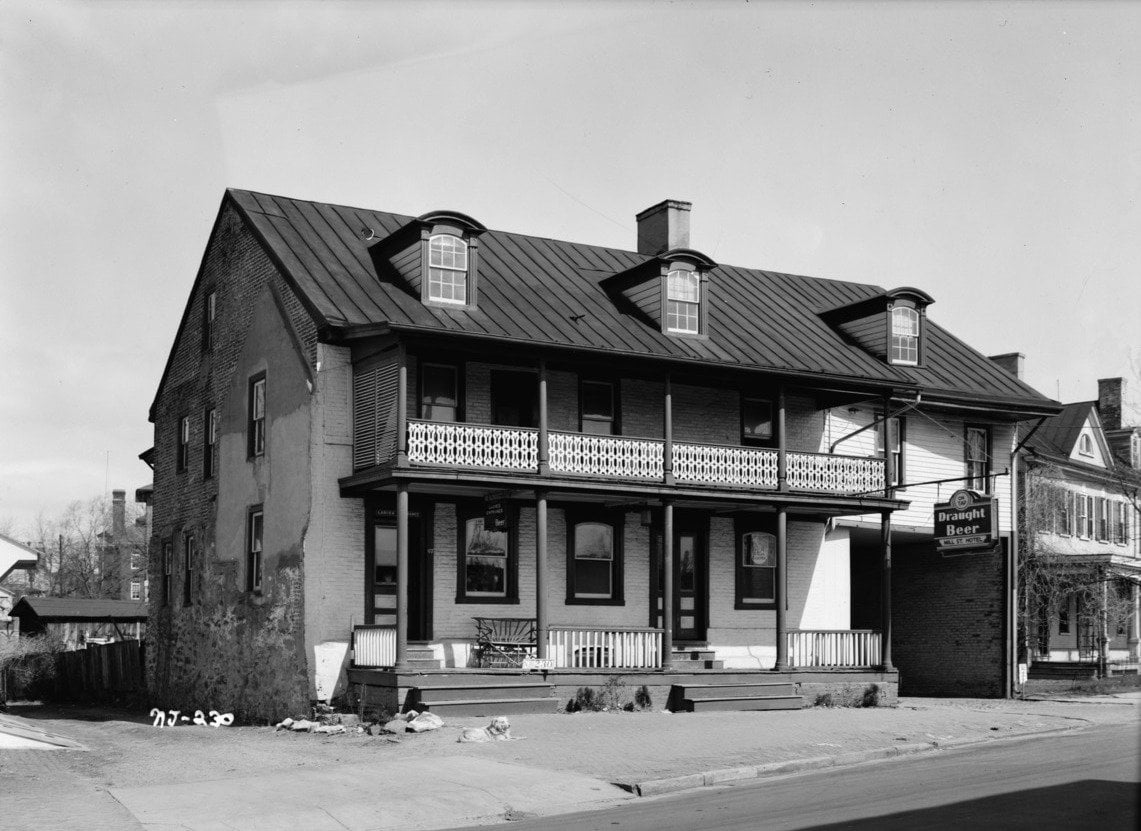 Three Tuns Tavern in New Jersey, one of the oldest bars in the United States