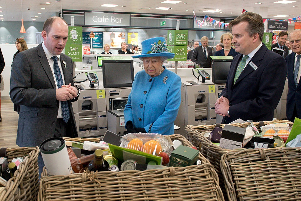 Queen Elizabeth at the grocery store