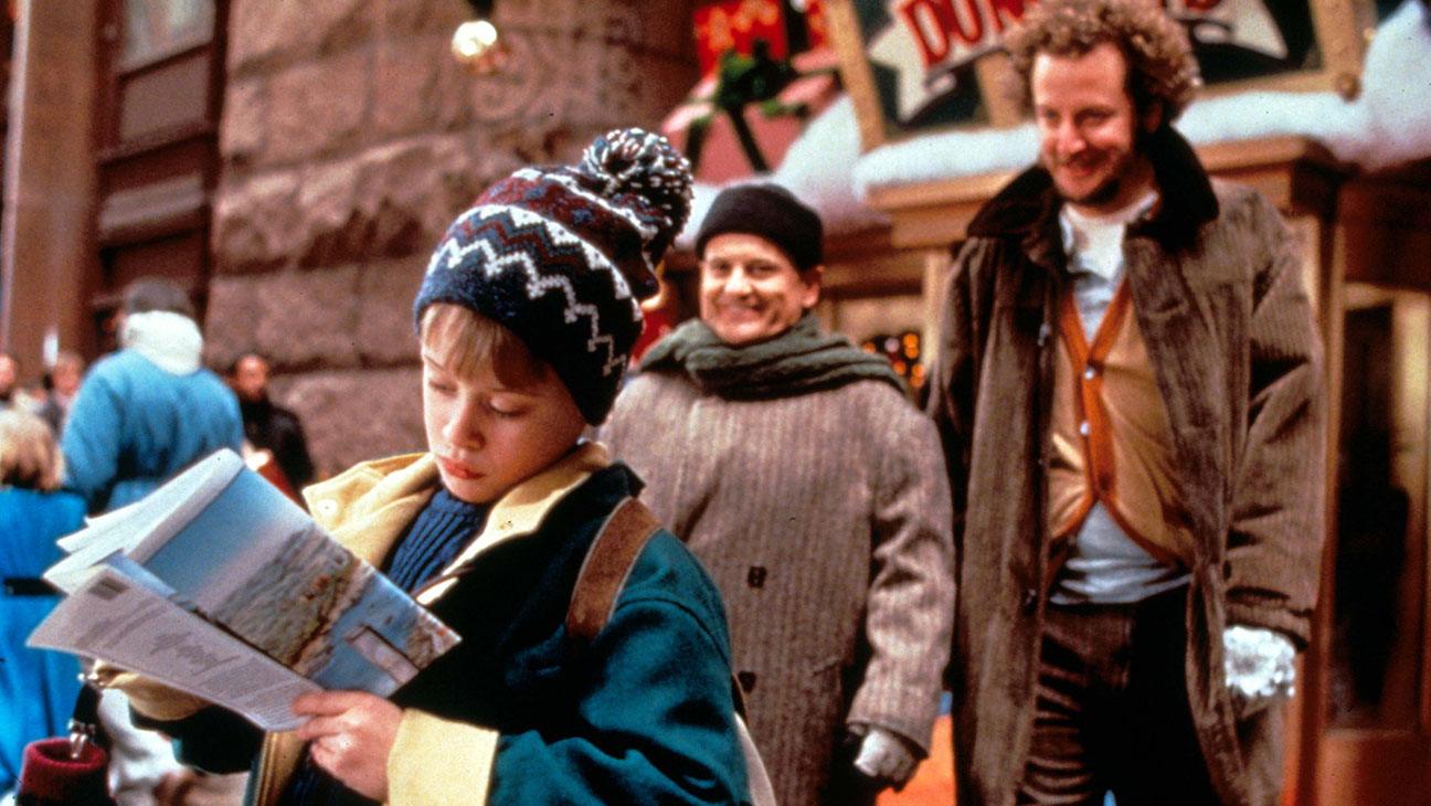 Harry and Marv in "Home Alone 2"