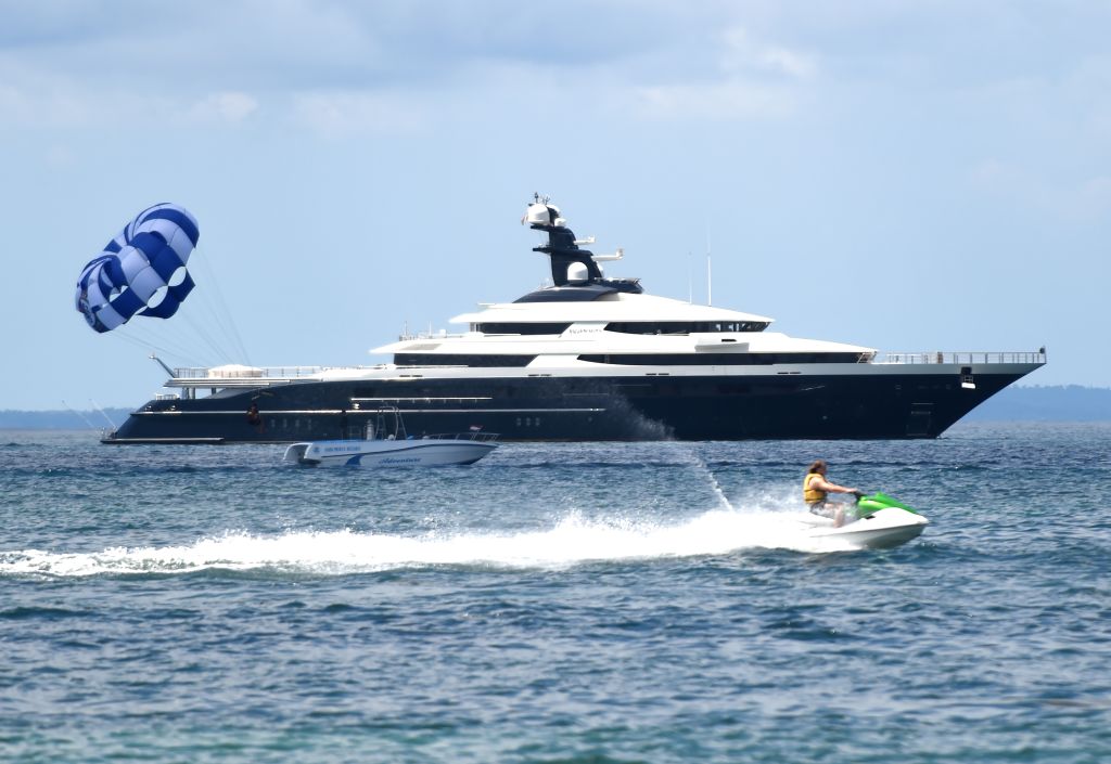 The $250 million luxury yacht Jho Low bought with his stolen money.