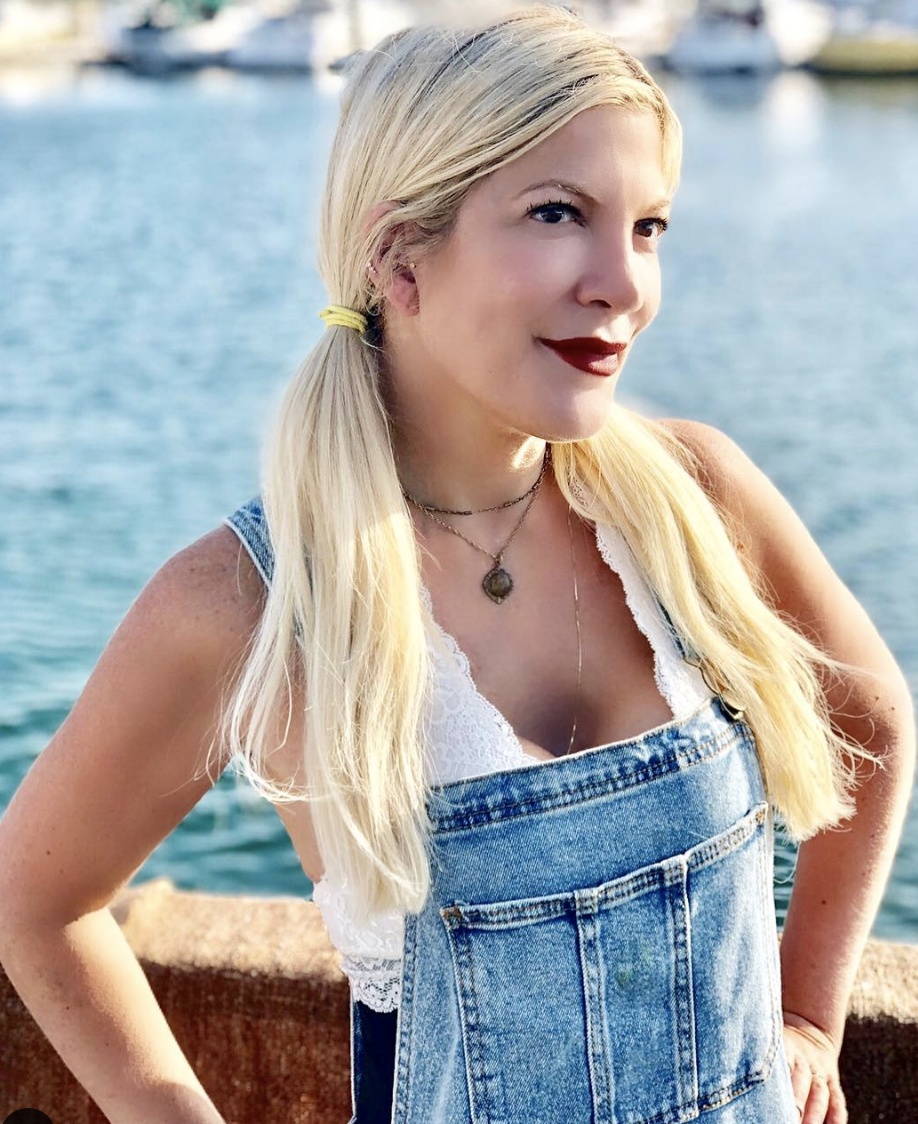Is Tori Spelling Bankrupt? Why American Express Is Suing the ‘90210’ Star