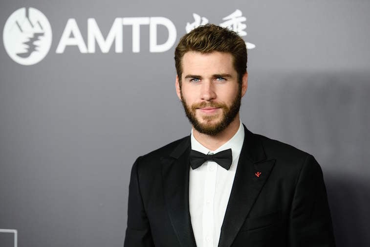 Liam Hemsworth attends the red carpet for the 2018 American Foundation for AIDS Research (amFAR).