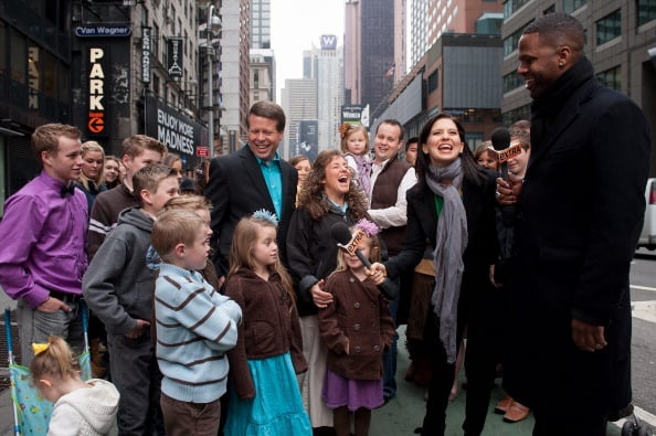 The Duggar Family Visits "Extra"