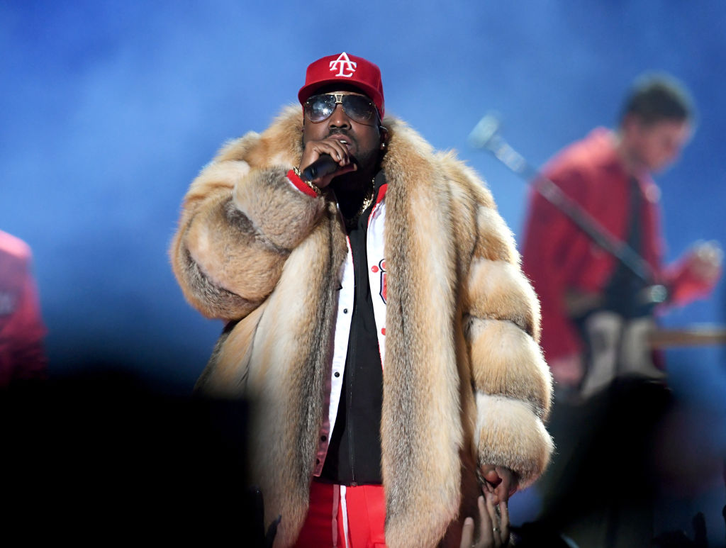 Super Bowl Halftime Show: Big Boi’s Fur Coat Has Some Fans Seriously Upset
