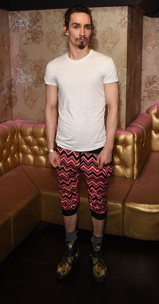 Robert Sheehan