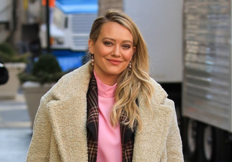 Hilary Duff filming Younger