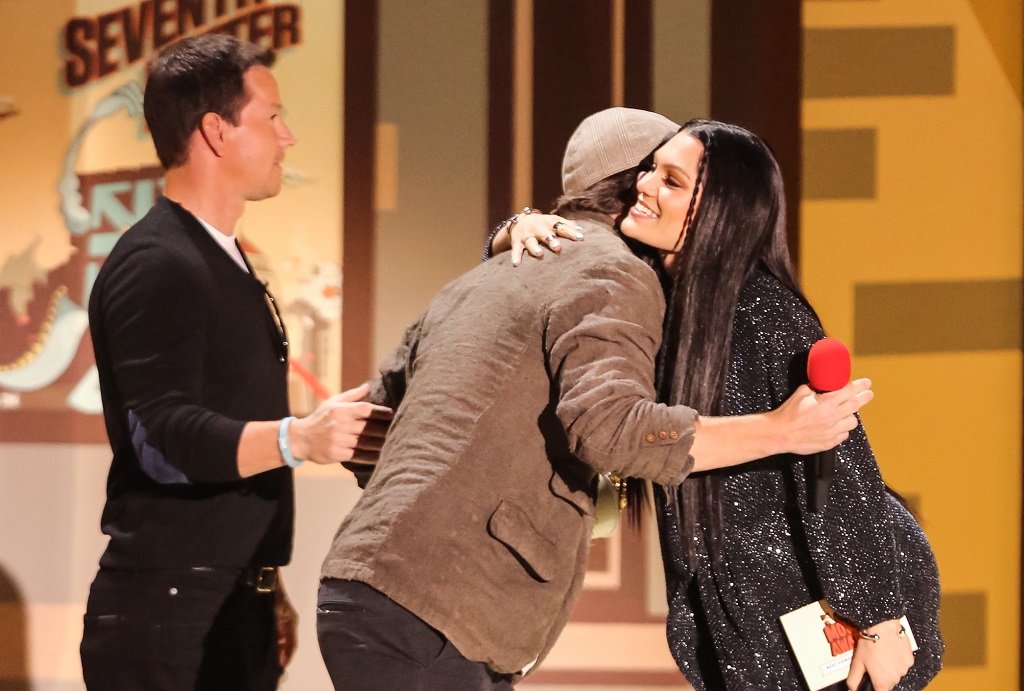 Mark Wahlberg stands by as Jessie J hugs Channing Tatum