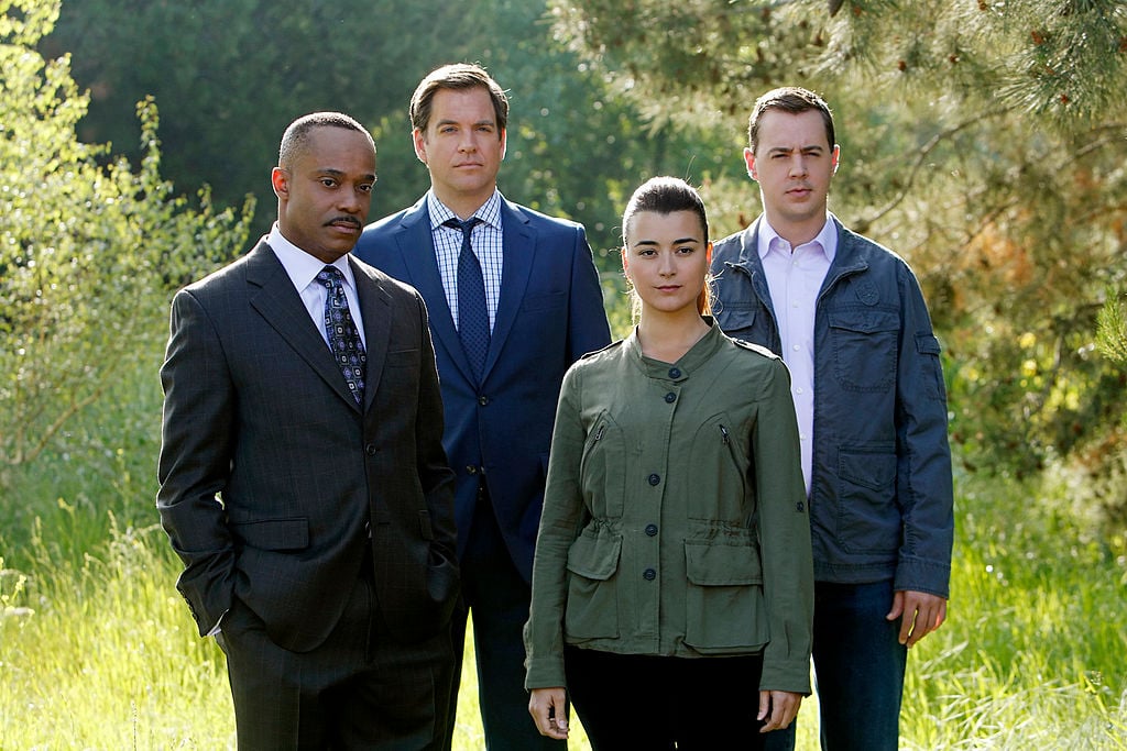 Cote de Pablo with the NCIS cast|Cliff Lipson/CBS via Getty Images