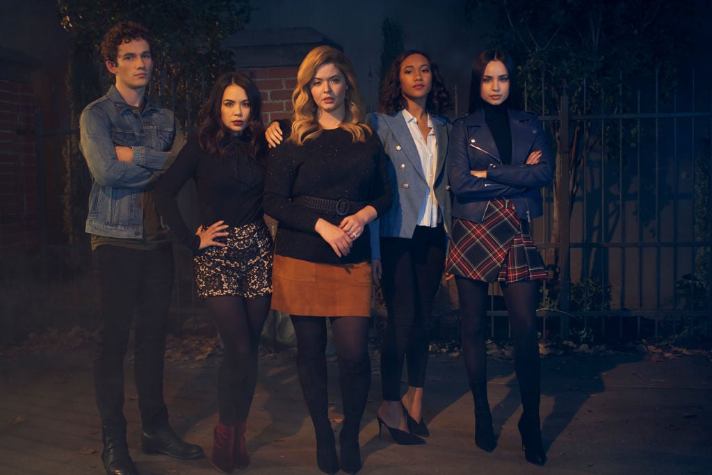 Eli Brown, Janel Parrish, Sasha Pieterse, Sydney Park, and Sofia Carson