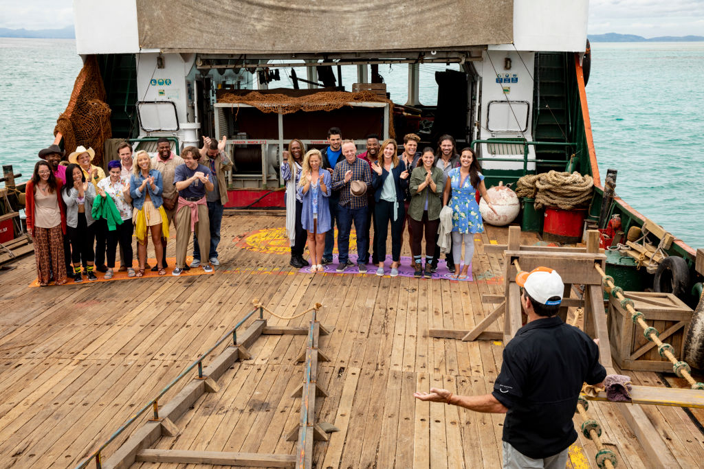Jeff Probst addresses the David and Goliath Tribes on SURVIVOR