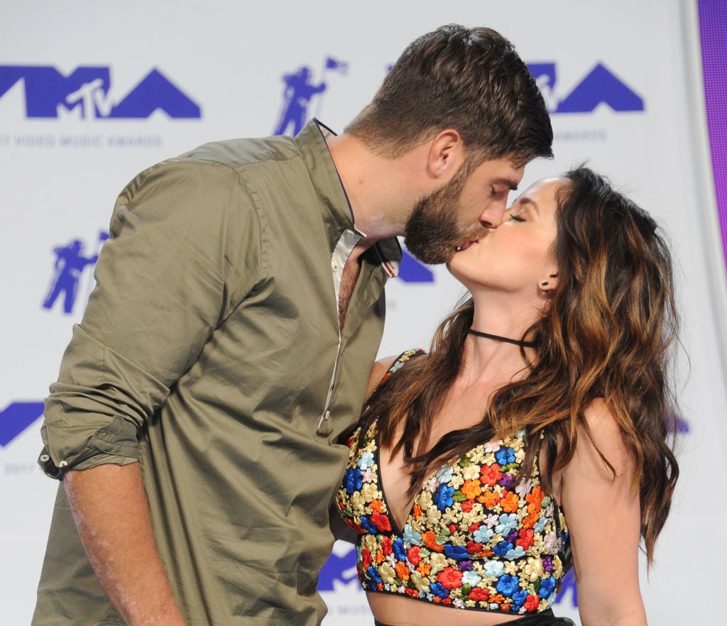 David Eason and Jenelle Evans arrive at the 2017 MTV Video Music Awards at The Forum on August 27, 2017, in Inglewood, California.