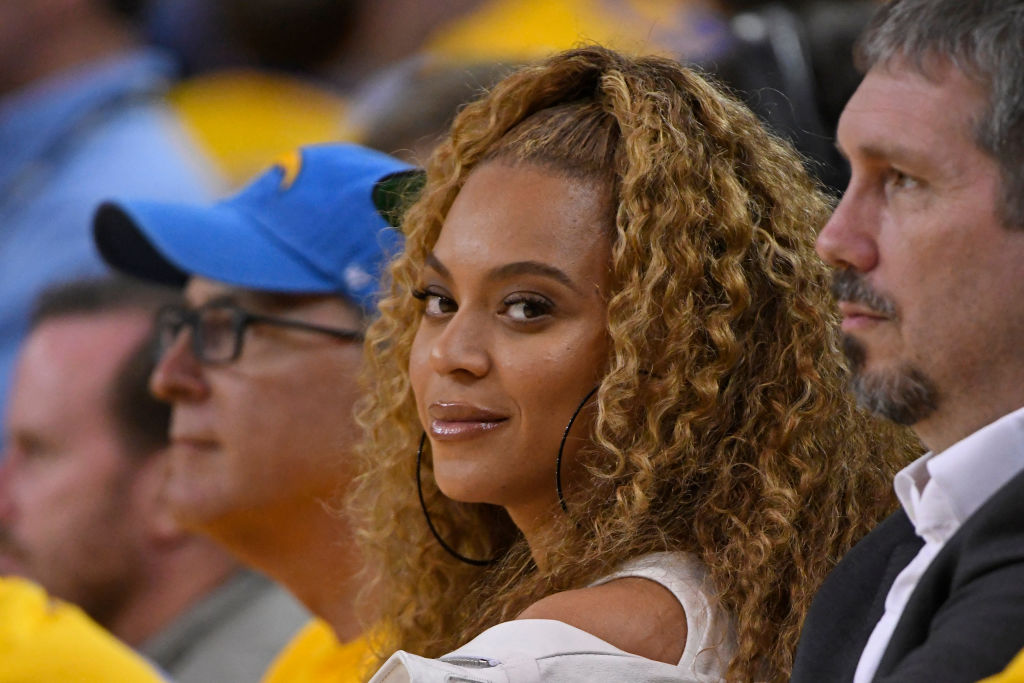 Are Beyoncé and Steph Curry Friends?
