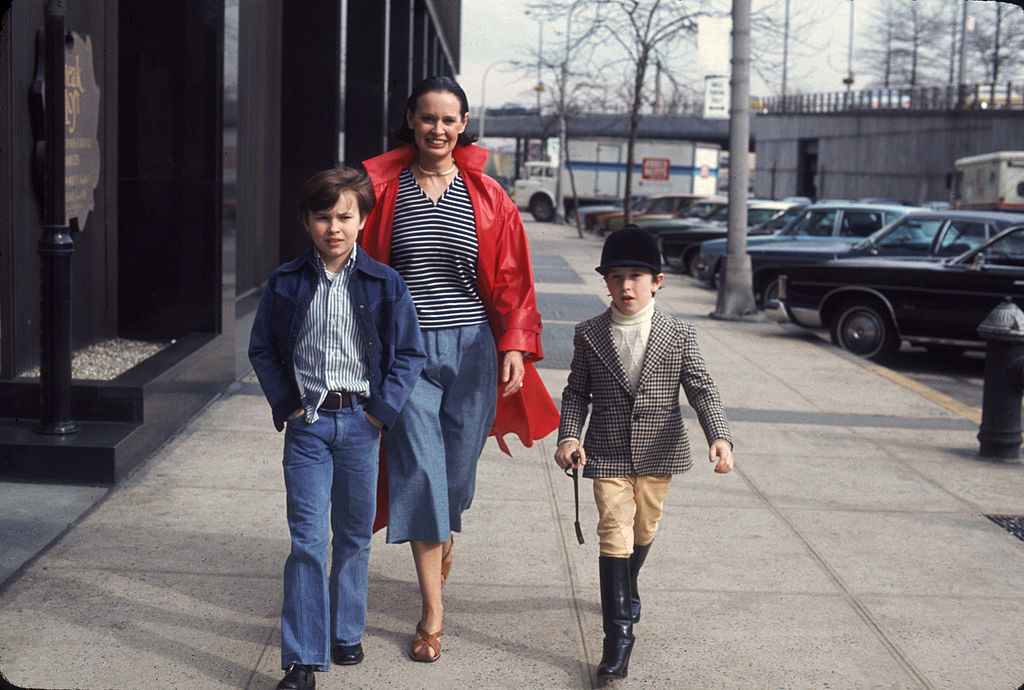 Gloria Vanderbilt with her sons Carter Vanderbilt Cooper and Anderson Cooper.