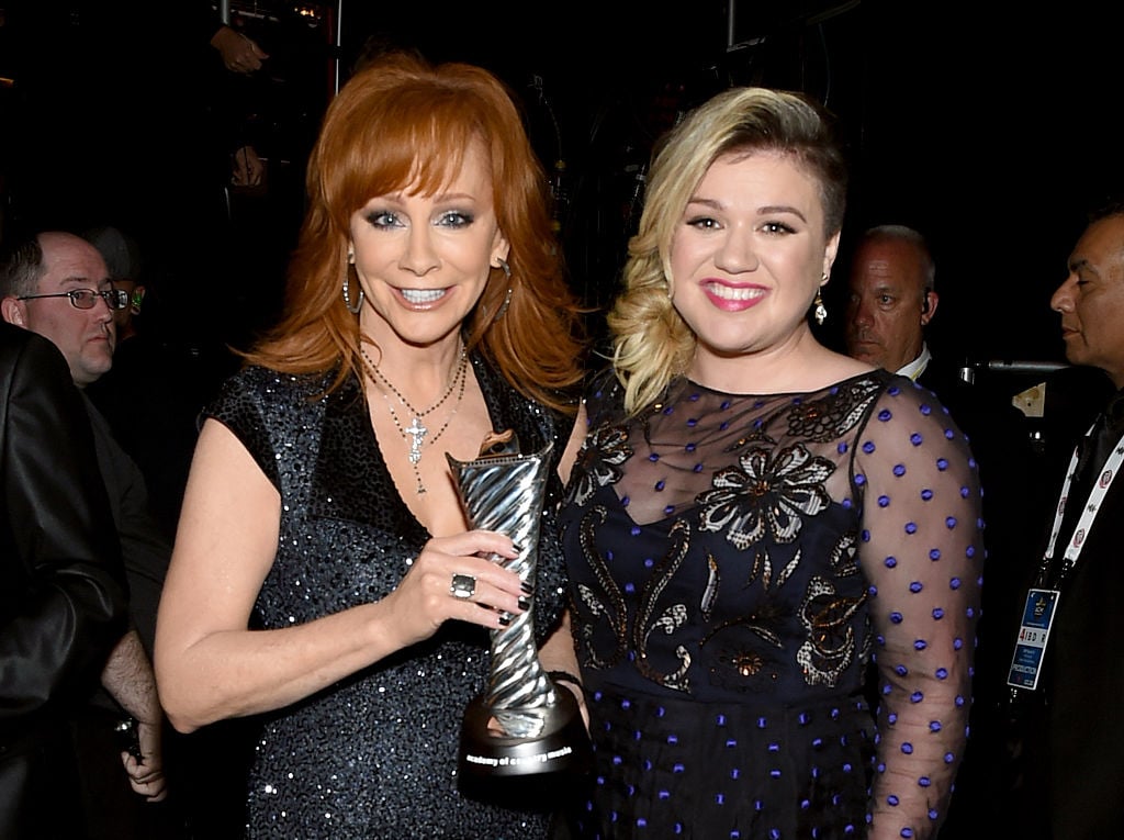 Kelly Clarkson and Reba McEntire