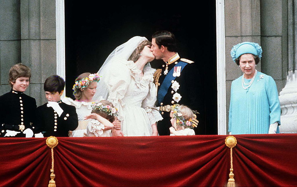 Prince Charles’s Cruel Wedding Mishap Led to the Royal Family’s Balcony Kiss Tradition