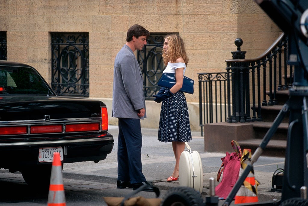 Sarah Jessica Parker as Carrie Bradshaw and Chris Noth as Mr. Big