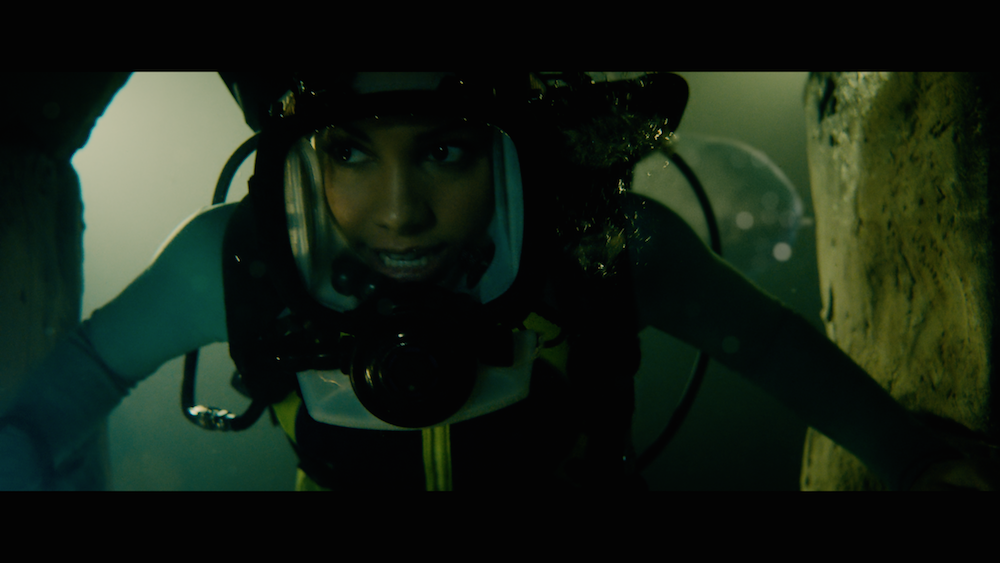 Corinne Foxx in 47 Meters Down: Uncaged