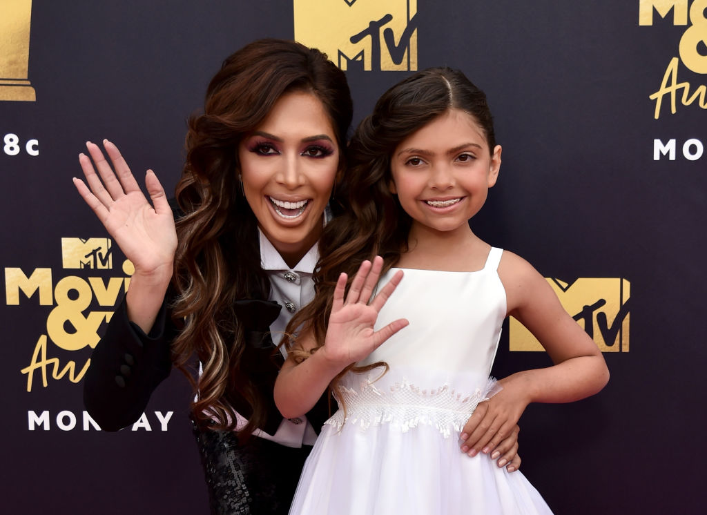 Farrah Abraham (L) and Sophia Abraham