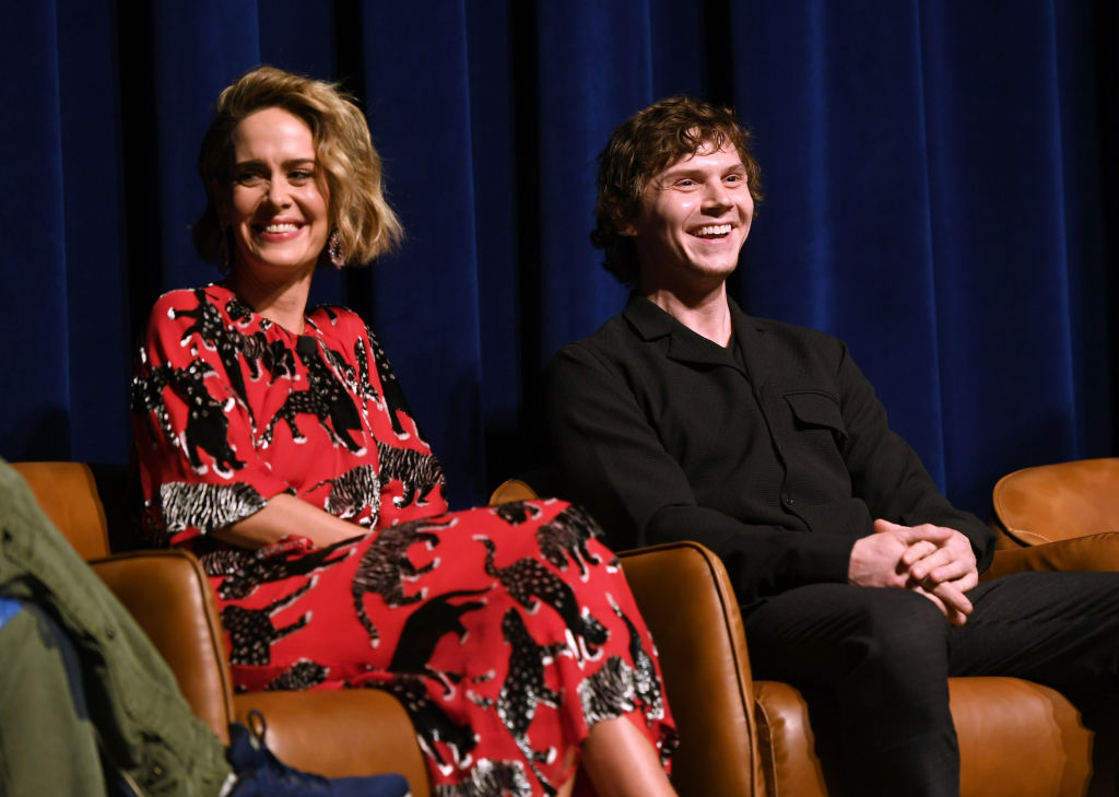 Sarah Paulson and Evan Peters
