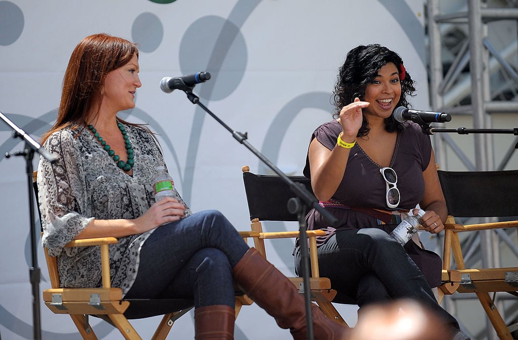 Food bloggers Ree Drummond (L) and Aarti Sequeira particiate in the 'Food Blogging & Beyond' panel at the LA Times Celebration of Food & Wine at Paramount Studio | Charley Gallay/Getty Images for LA Times