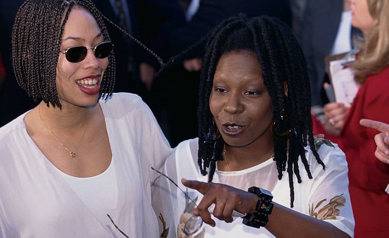 Is whoopi dating who goldberg 15 Little